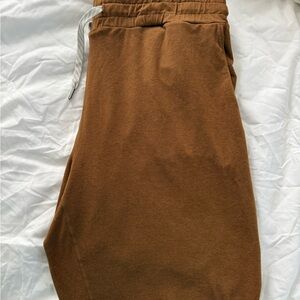 Vuori Performance Jogger